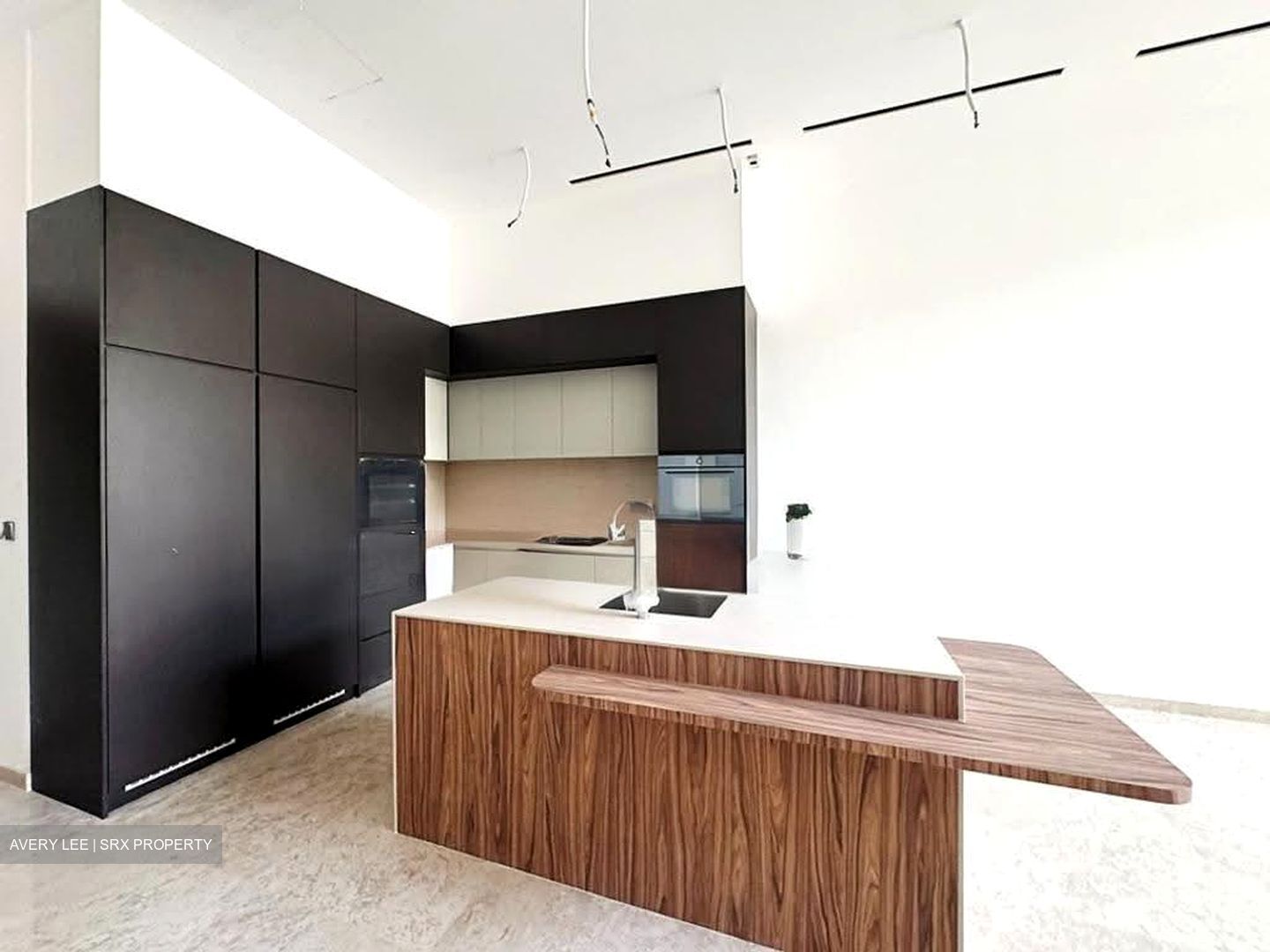 Hillview Villas (D23), Terrace #612618711